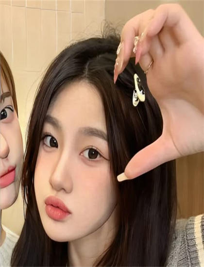 红桃视频国产AV_男人和美女亲嘴